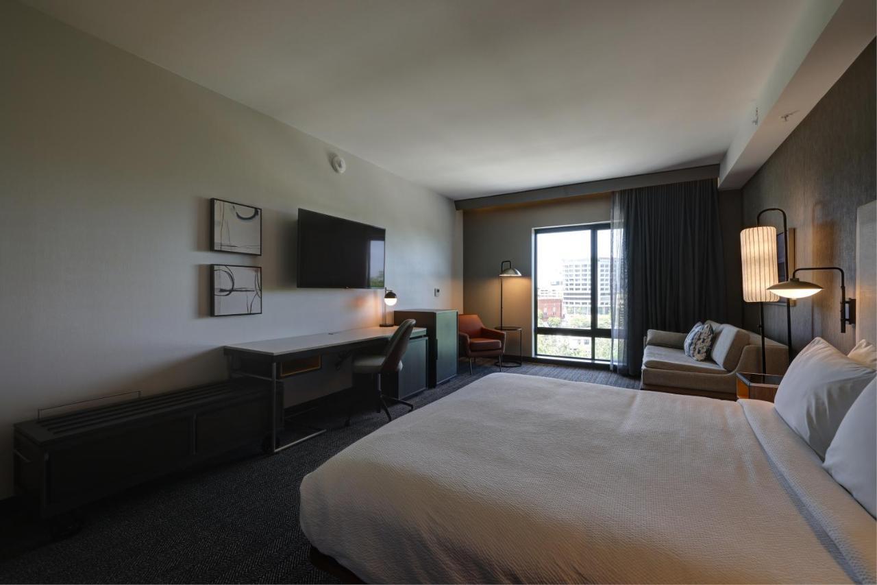 Courtyard By Marriott Iowa City University Heights Exteriér fotografie