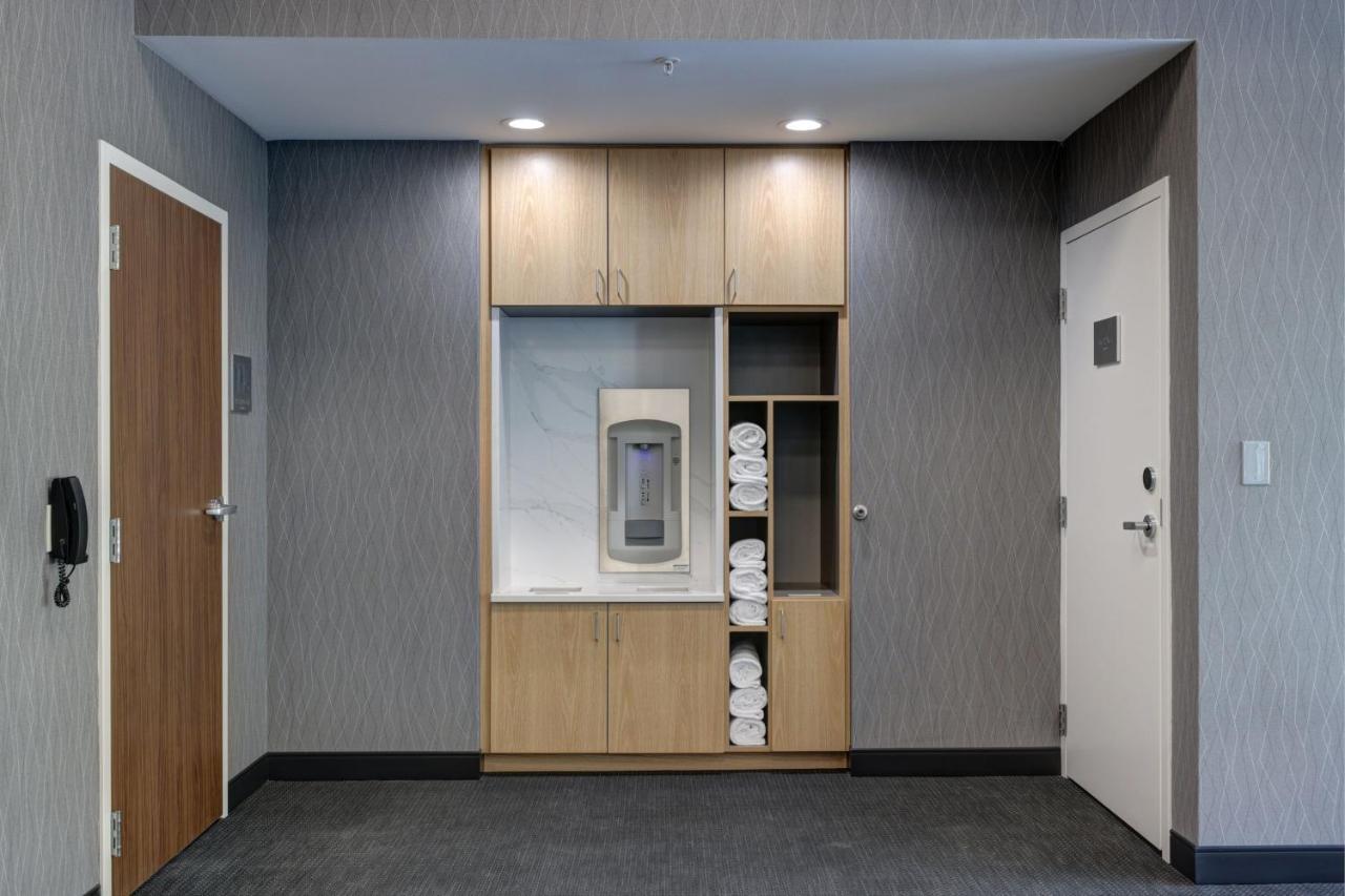 Courtyard By Marriott Iowa City University Heights Exteriér fotografie